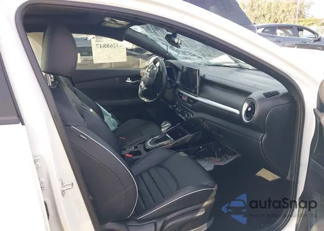 2023 Kia Forte Gt-Line z USA, uszkodzony, nr VIN 3KPF54AD0PE533147